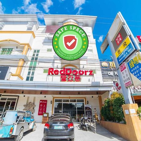 RedDoorz Premium @ Korea Town Angeles City Exterior foto