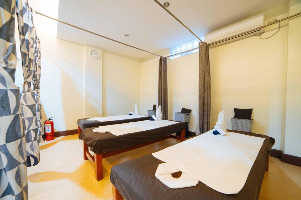 RedDoorz Premium @ Korea Town Angeles City Exterior foto